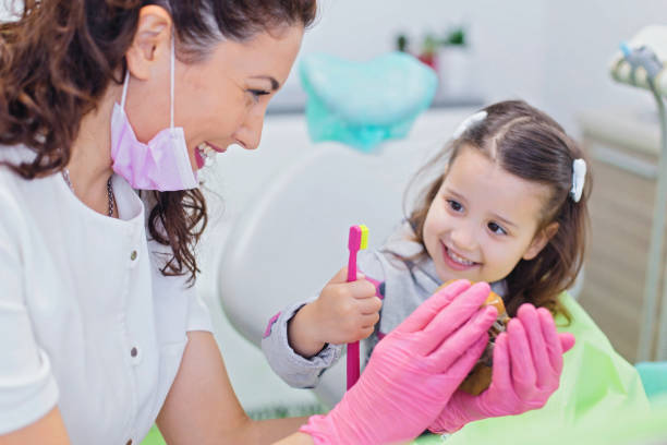 Best Veneers and Lumineers  in Loughman, FL